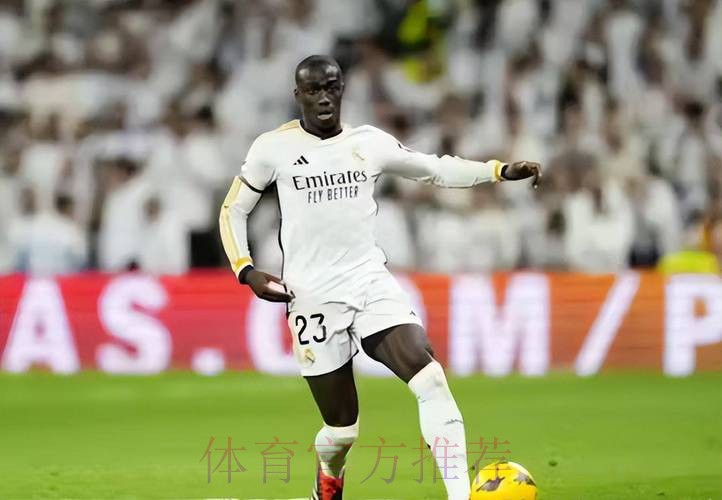 罗马诺:皇马仍有意在明夏免签阿方索-戴维斯 罗马诺:皇马仍有意在明夏免签阿方索-戴维斯